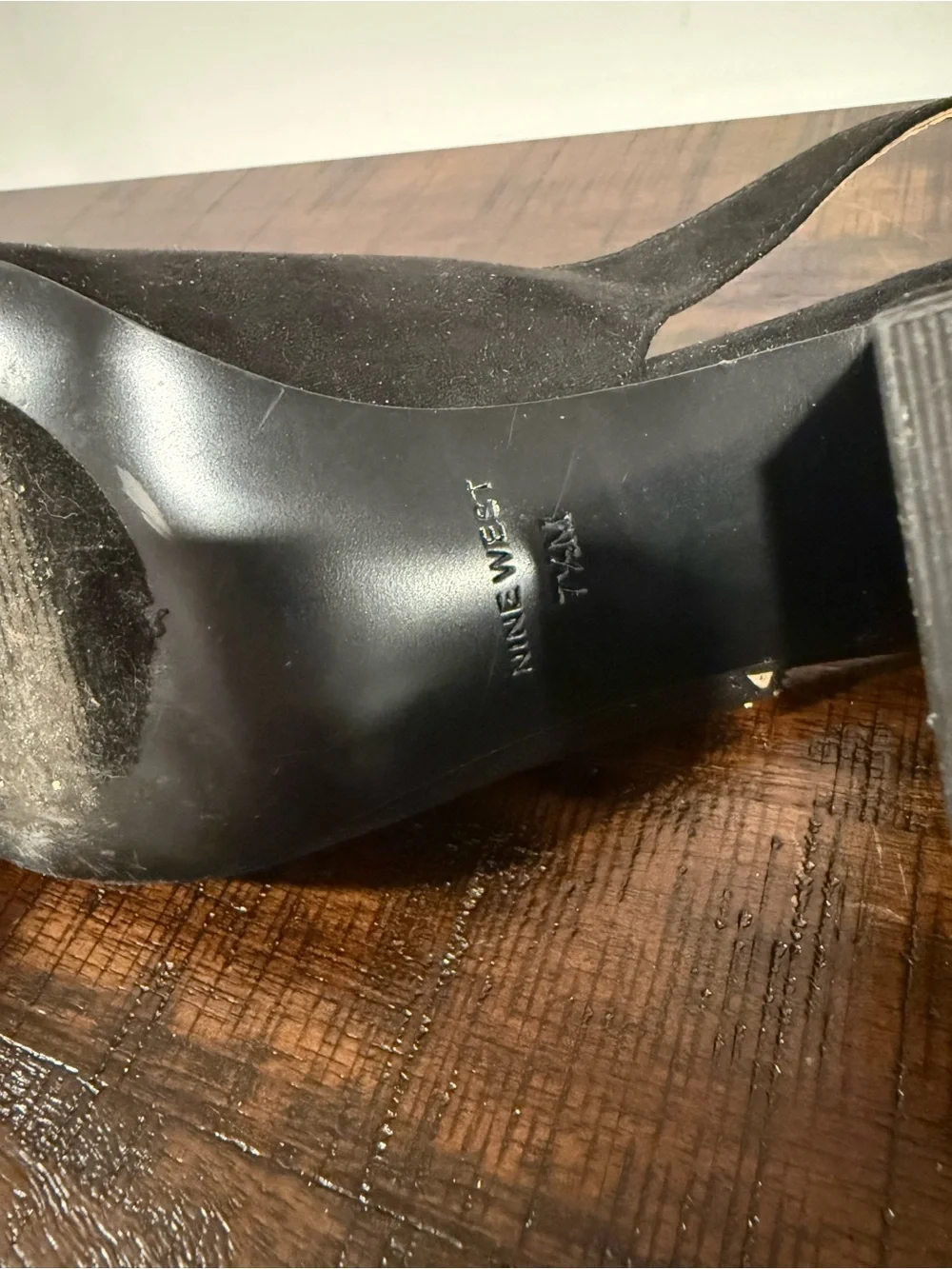 Nine West Black Slingback Heels with Black-and-White Gingham Bow / like new W
